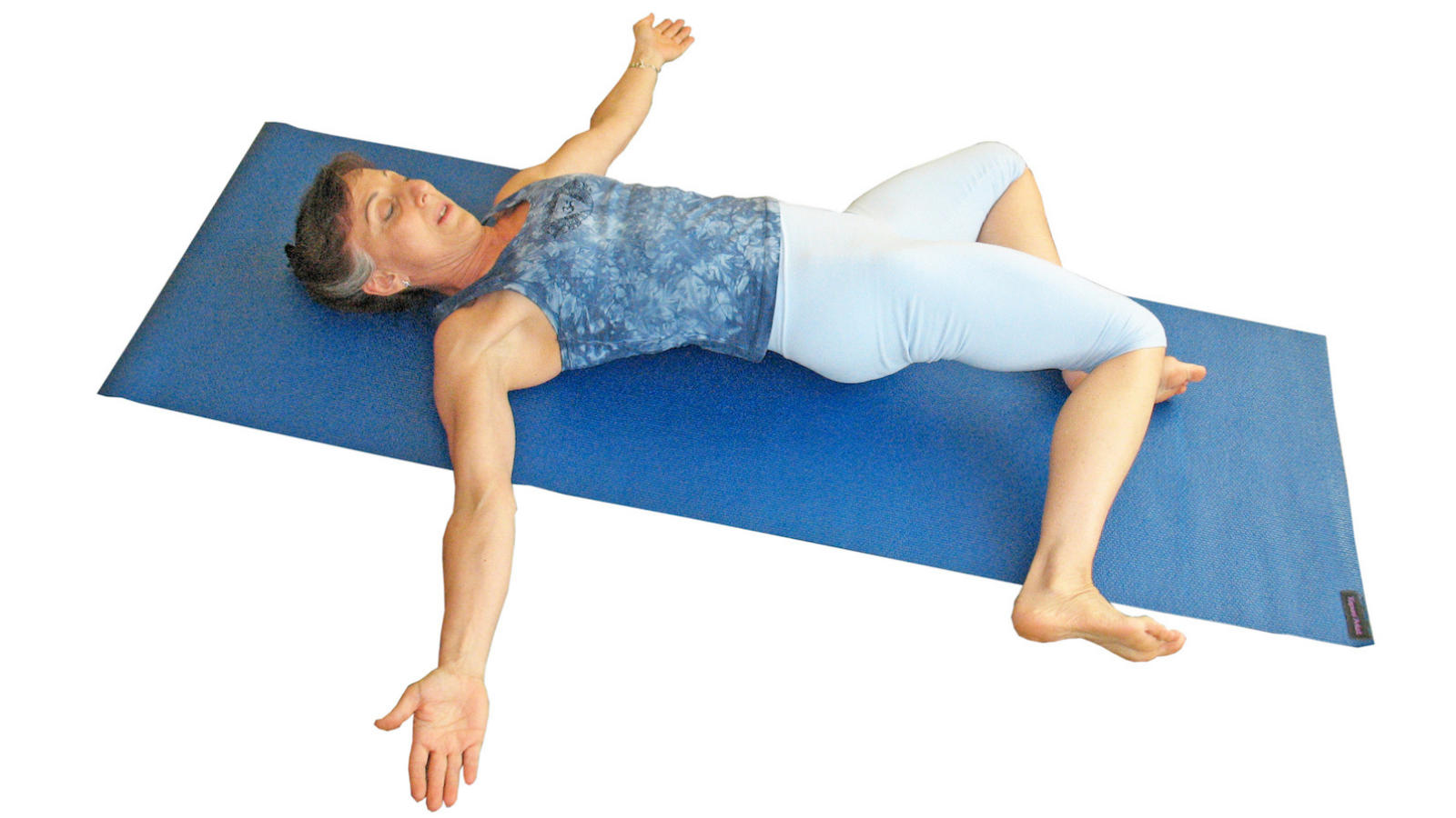 Traction twist in yoga for improved back mobilization