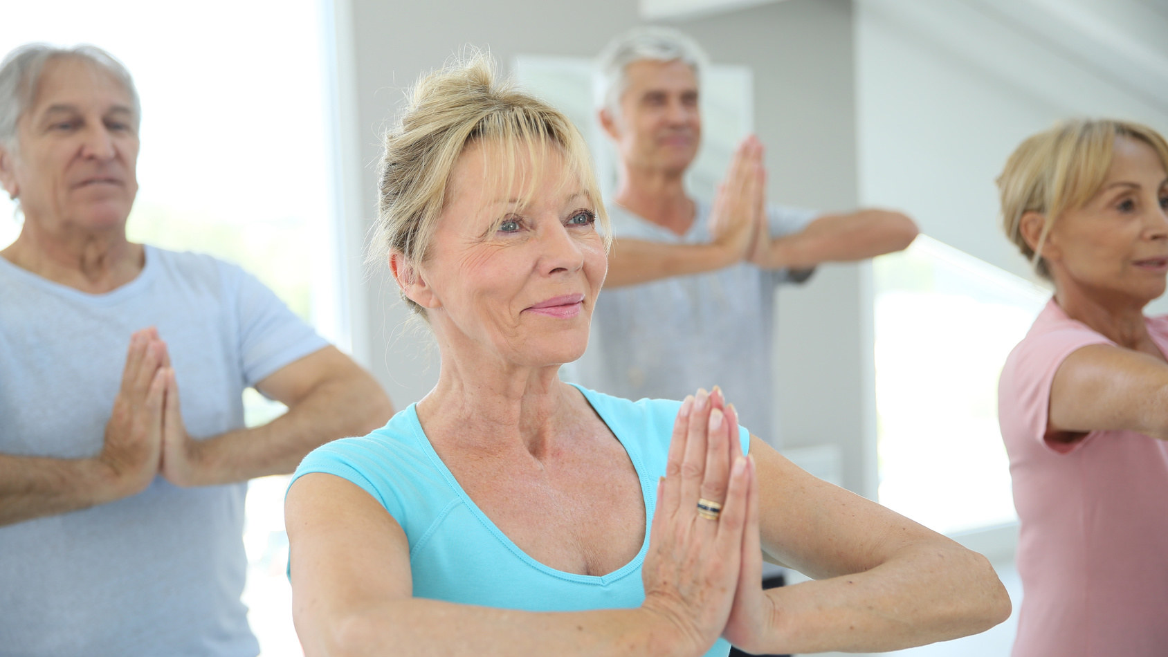 Yoga class with seniors, Yoga for healthy aging, Yoga over 50, yoga for brain health, yoga for healthy socialization, yoga community