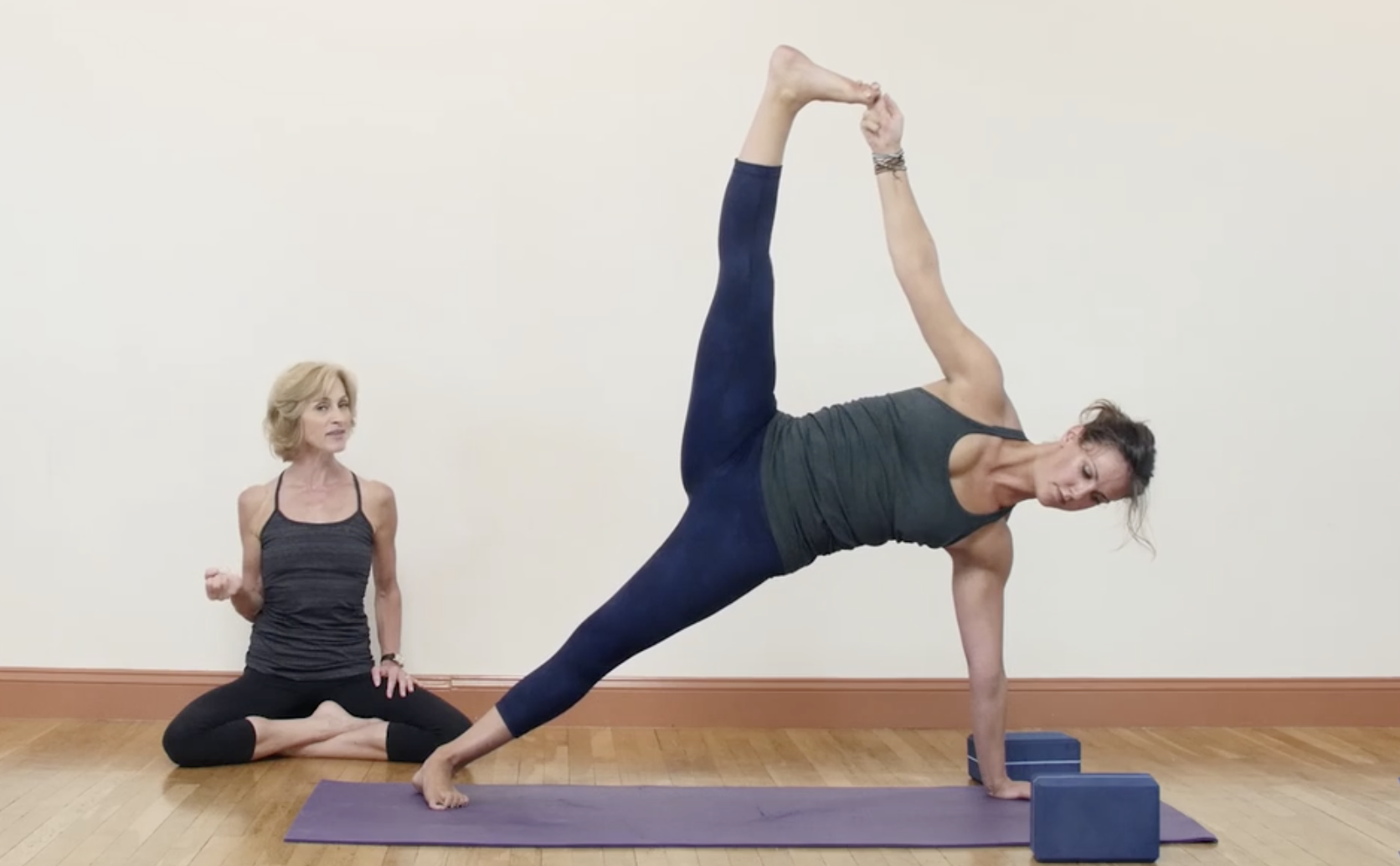 Yoga for Strength Building - Vasisthasana and Bakasana