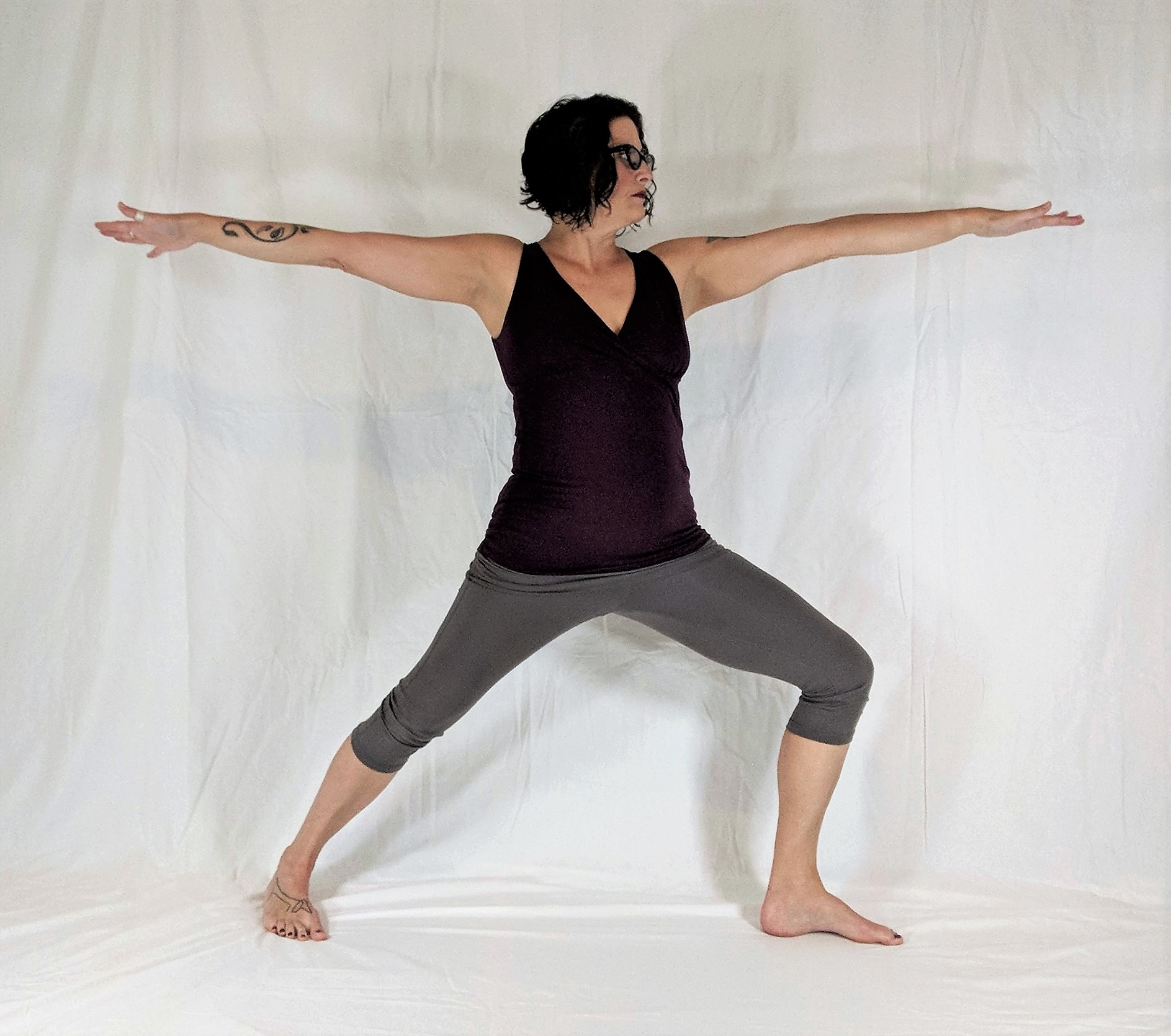 Virabhadrasana 2, warrior 2, standing pose, strengthening pose, beginner's yoga, yoga for cancer neuropathy